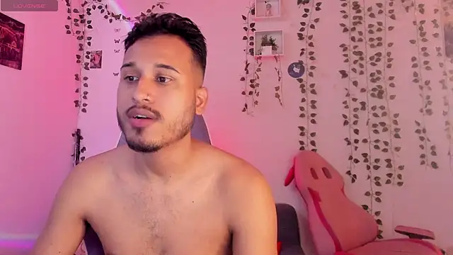 Raf brunette online show from December 11, 2:39 pm