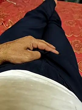 faaseel online show from April 12, 5:25 pm