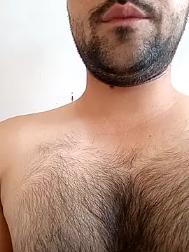 Snapshot of smartboy010101 chatting on October 15, 3:58 am smartboy010101 online show from October 15, 3:58 am