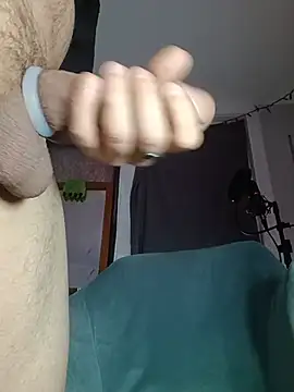 ChuckyyDee online show from May 25, 12:44 pm