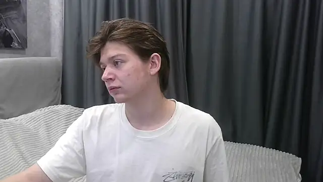 W N G S online show from October 8, 5:01 am