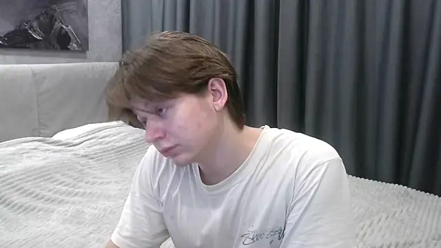 W N G S online show from October 4, 4:45 pm