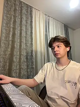 W N G S online show from February 22, 10:59 pm