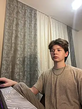 W N G S online show from February 11, 10:28 pm