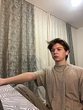 W N G S online show from February 11, 12:49 am