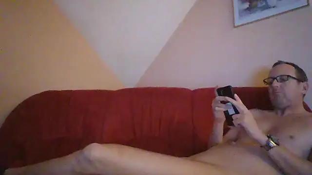 nacktchiller1076 online show from March 14, 7:23 pm