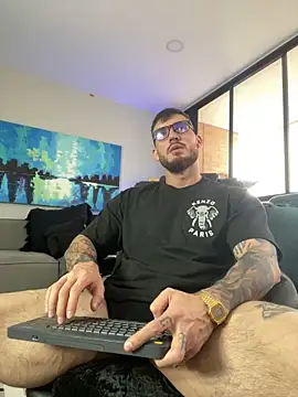Snapshot of DimitriSullivan_ chatting on March 12, 9:13 pm DimitriSullivan  online show from March 12, 9:13 pm