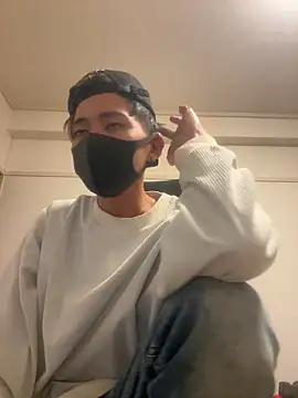 Manato jp 1215 online show from April 25, 12:30 pm