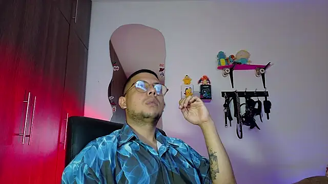 Nymphobuddies online show from November 9, 2:21 pm