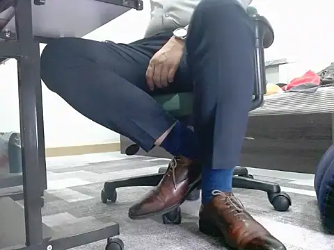 softlyS online show from December 23, 4:28 pm