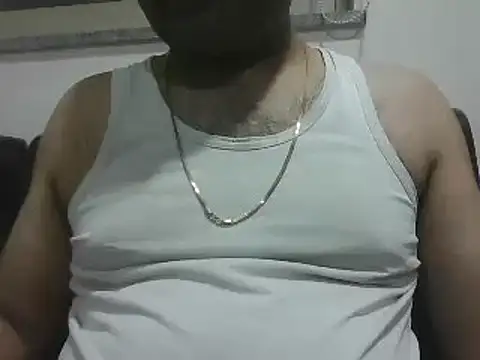 Snapshot of samee00721 chatting on December 11, 4:27 pm samee00721 online show from December 11, 4:27 pm