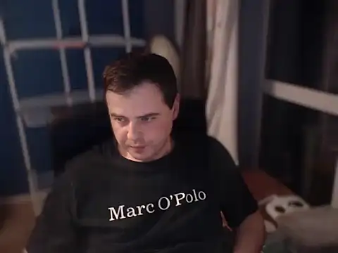 Snapshot of CuteMan33 chatting on October 22, 10:13 pm CuteMan33 online show from October 22, 10:13 pm