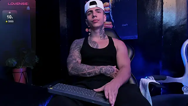 Flynn Riider online show from January 6, 5:50 pm