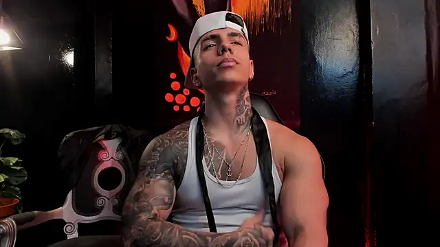 Flynn Riider online show from February 22, 6:31 pm