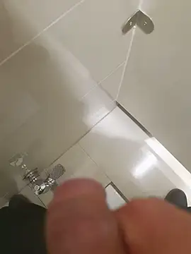 Snapshot of thanos65432 chatting on February 18, 5:09 am thanos65432 online show from February 18, 5:09 am