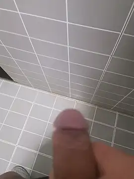 Snapshot of thanos65432 chatting on February 18, 4:27 pm thanos65432 online show from February 18, 4:27 pm