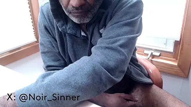 sinnernoir online show from November 12, 6:46 pm