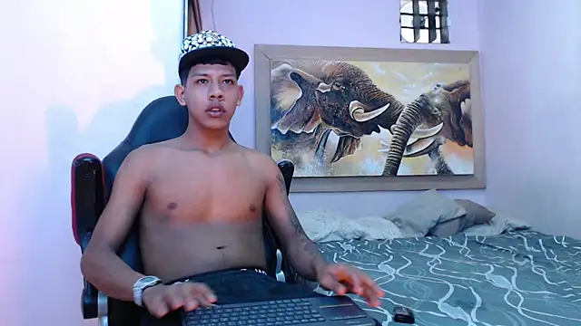 Snapshot of mr_stiven_ chatting on March 6, 3:35 am mr stiven  online show from March 6, 3:35 am