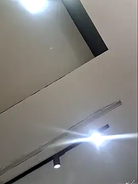 Leinad27 online show from March 2, 9:33 pm