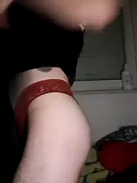 Snapshot of priscilla420 chatting on March 9, 3:44 am priscilla420 online show from March 9, 3:44 am