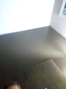 tileguyyy online show from December 23, 4:10 am