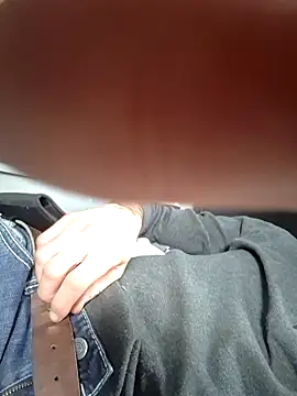 JuicyFuckinPussy online show from February 25, 9:38 pm