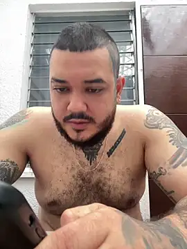 El Titan1998 online show from December 1, 12:52 pm