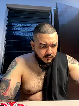 El Titan1998 online show from December 4, 11:06 am