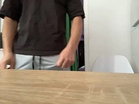 Snapshot of couplehot992 chatting on December 27, 1:07 pm couplehot992 online show from December 27, 1:07 pm