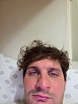 michemichemiche8 online show from December 5, 10:28 pm