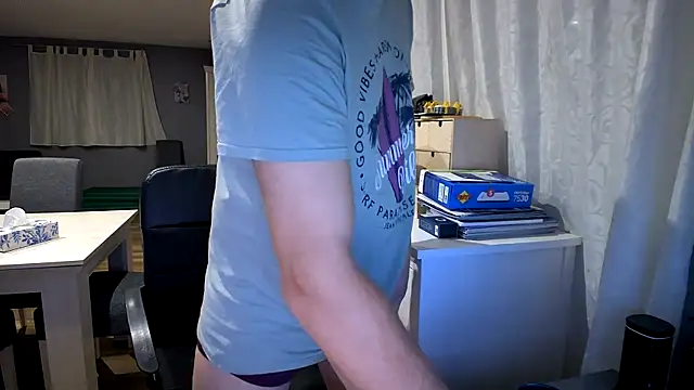 ScuddyCum online show from March 14, 11:20 pm