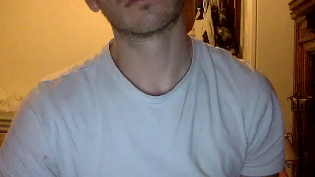 Snapshot of nevermind298079 chatting on February 20, 8:36 pm nevermind298079 online show from February 20, 8:36 pm