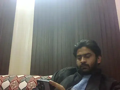 indihotguy online show from December 3, 12:44 pm