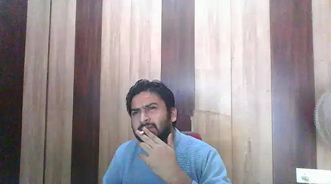 Snapshot of indihotguy chatting on January 15, 7:15 am indihotguy online show from January 15, 7:15 am