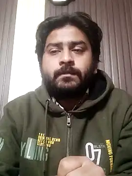 Snapshot of indihotguy chatting on February 1, 5:26 pm indihotguy online show from February 1, 5:26 pm