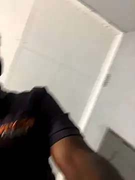 Redfucks333 online show from November 27, 10:35 pm