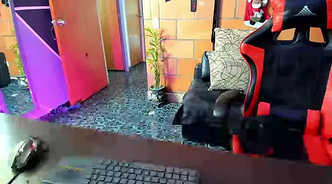 Adam Valenciia online show from February 9, 2:29 pm