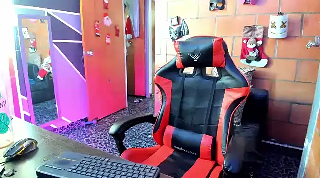 Adam Valenciia online show from December 31, 2:14 pm