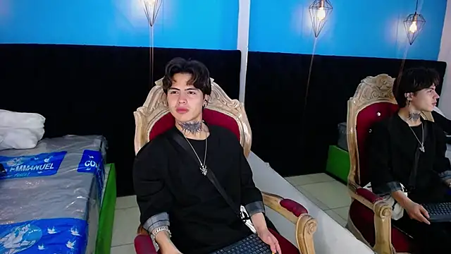 Snapshot of CollinStone chatting on March 22, 8:48 pm CollinStone online show from March 22, 8:48 pm