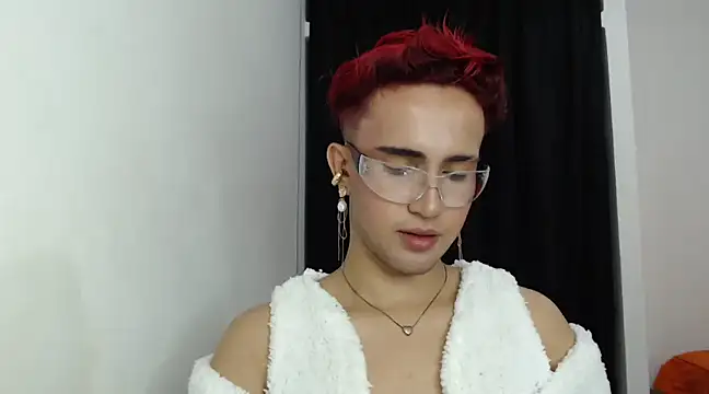 Lian Noath online show from February 6, 1:05 am