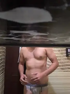 skyisthelimit12 online show from February 2, 5:53 am