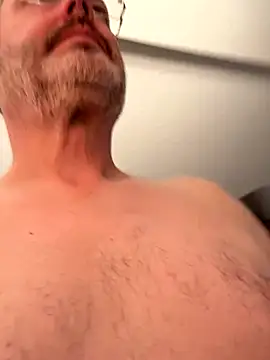 spdude123 online show from November 11, 2:22 pm