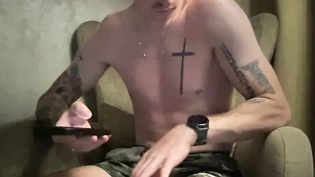 Snapshot of long_1313 chatting on October 18, 3:17 pm long 1313 online show from October 18, 3:17 pm