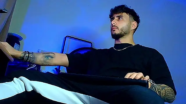 XanderCage99 online show from February 17, 12:09 am