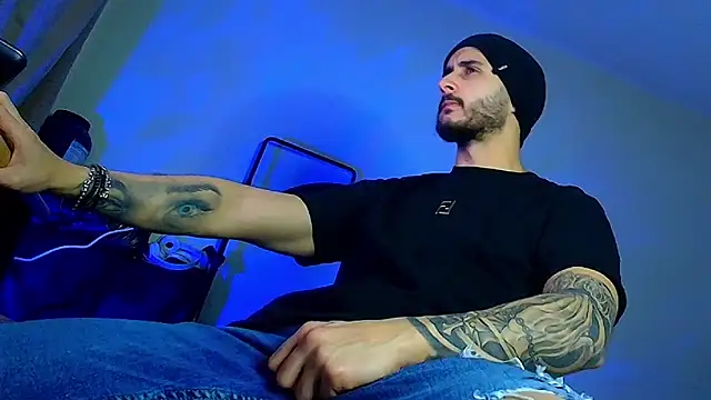 XanderCage99 online show from February 4, 5:08 pm