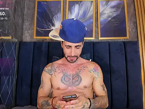 Lancelot Benwick online show from April 18, 9:58 pm