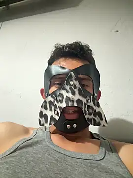 yanlizkurt01 online show from June 19, 7:51 pm