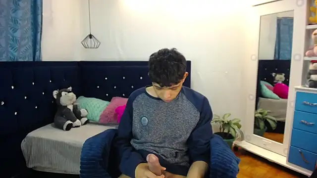 Snapshot of twinkmilk_ chatting on March 19, 3:08 pm twinkmilk  online show from March 19, 3:08 pm