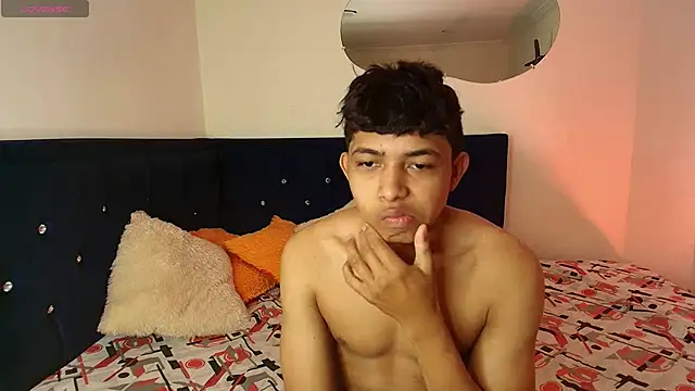 Snapshot of twinkmilk_ chatting on January 14, 11:53 am twinkmilk  online show from January 14, 11:53 am