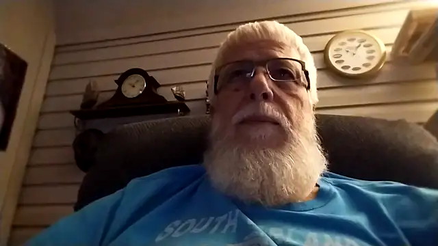 Buzzintx online show from January 7, 4:06 am